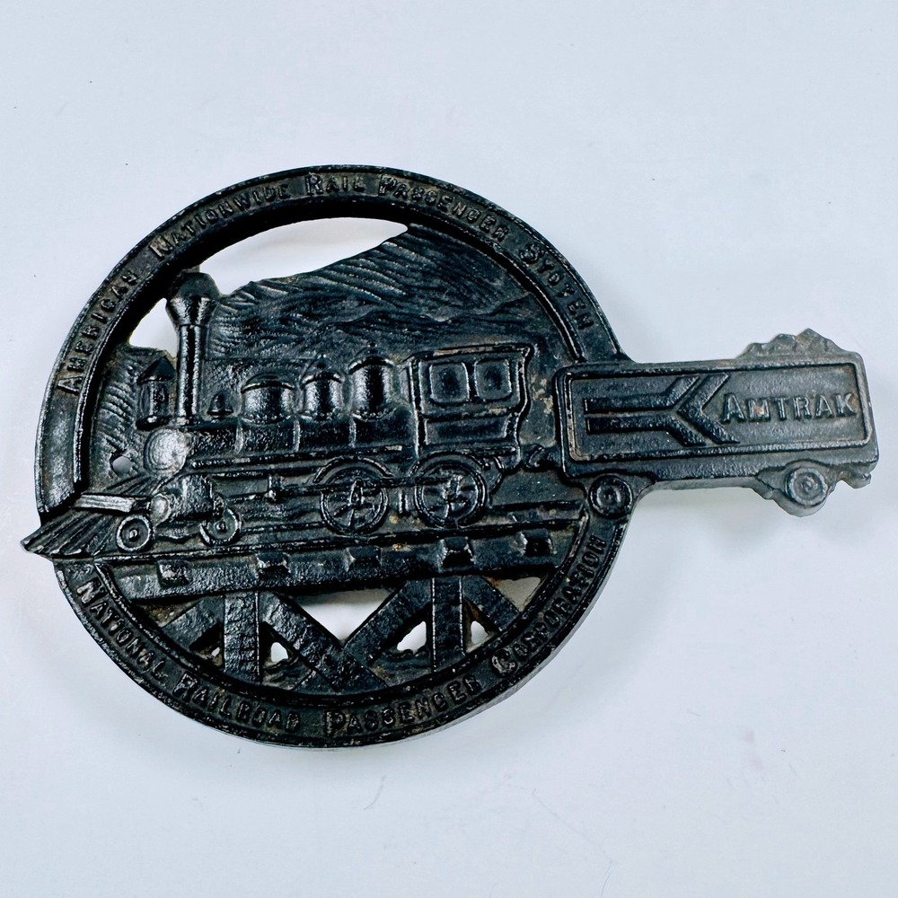 VTG Amtrak Cast Iron Trivet Virginia Metalcrafters G40 Steam Locomotive Train